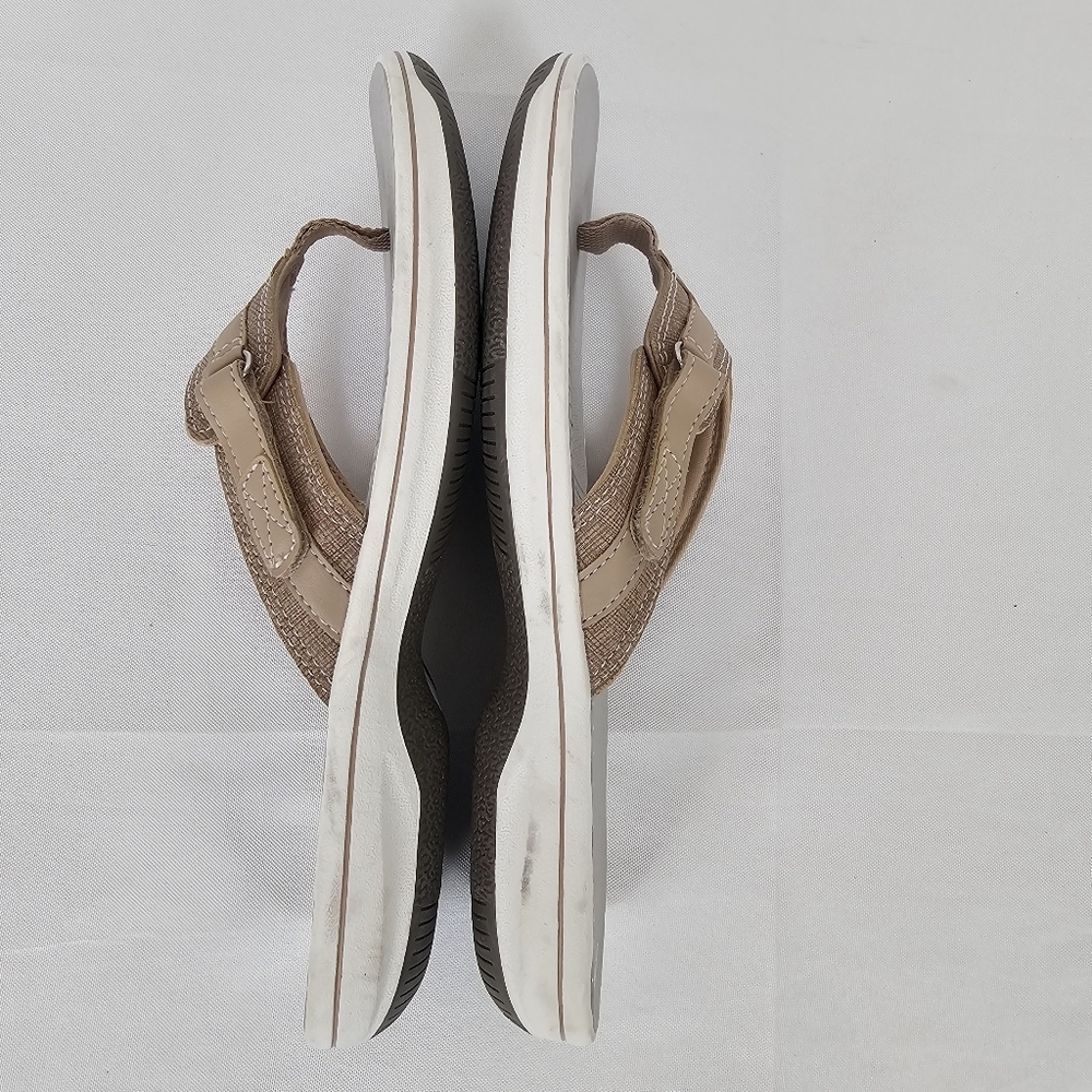 Clarks Cloudsteppers Breeze Sea Thong Sandals Size 9 Comfort Cushioned - Picture 8 of 14